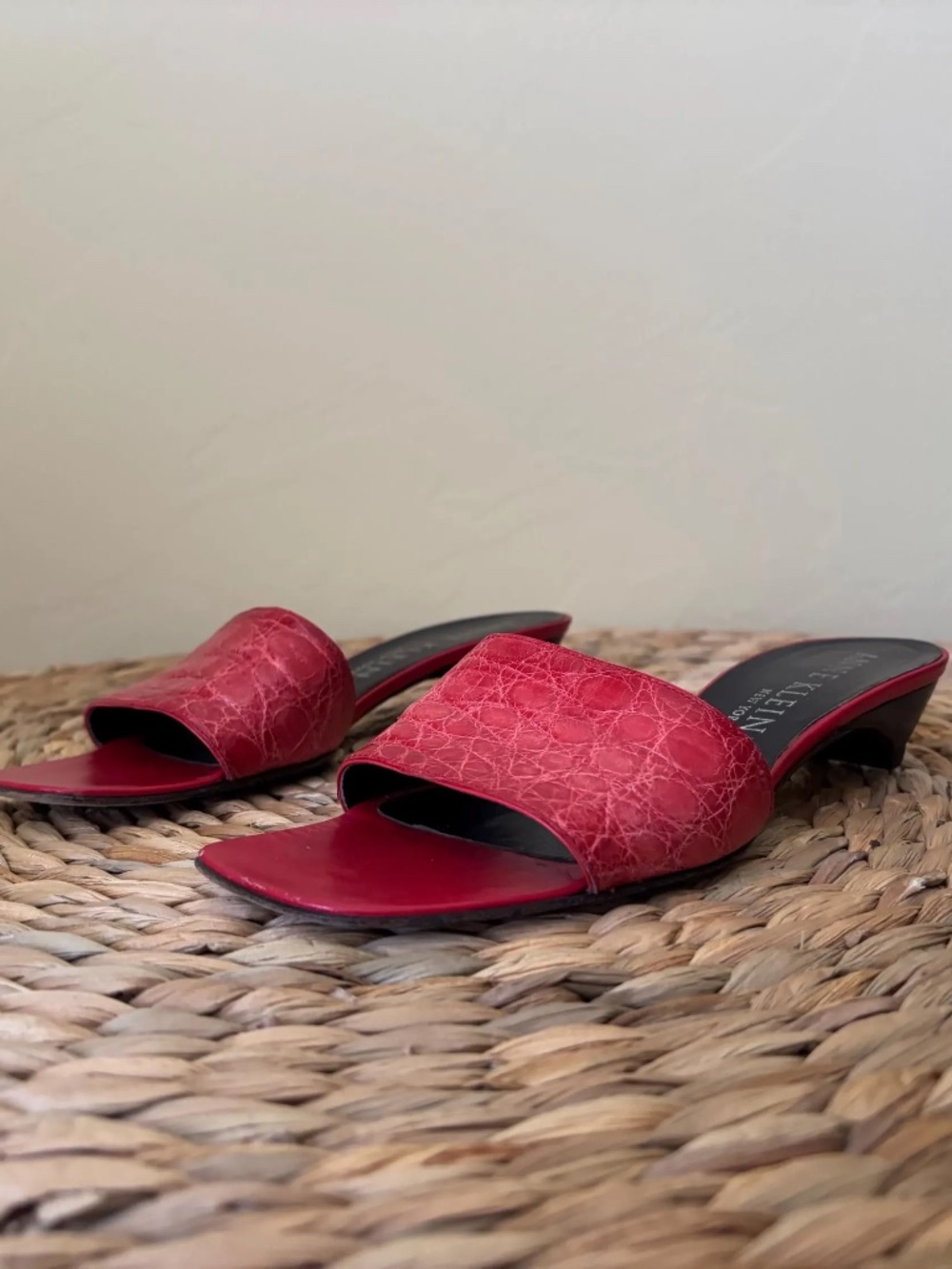 ANNE KLEIN Red Croc Embossed Leather MULE Kitten Heel Slide 7.5 Vero Cuoio ITALY - Picture 3 of 11